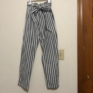 ❤️FINAL PRICE❤️ Grey and white striped pants